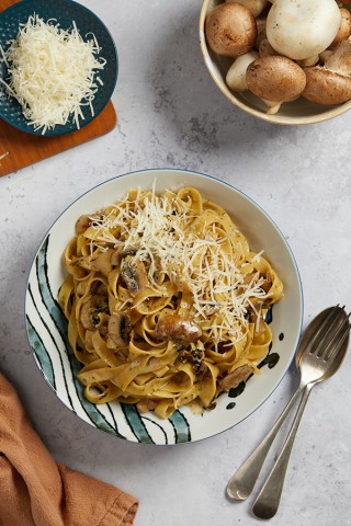 פסטה-ושום-שחור